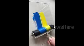 The process of creating floral prints with linocut