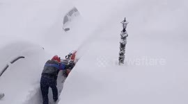 New York in state of emergency as Winter Storm Gail continues