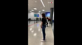 A soldiers girlfriend reaction as he comes back home