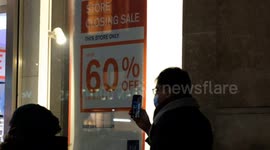 Last hours of trading for London's West End shops before Tier 4 restrictions