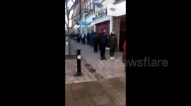 UK: People Rush To Shops To Get Last-Minute Supplies Ahead Of Christmas