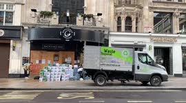 Cafe de Paris is shutting Down 3