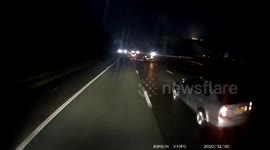DANGEROUS DRIVING & UNDERTAKING BMW ON SLIPPERY MOTORWAY NEW YEARS EVE EVE 2020
