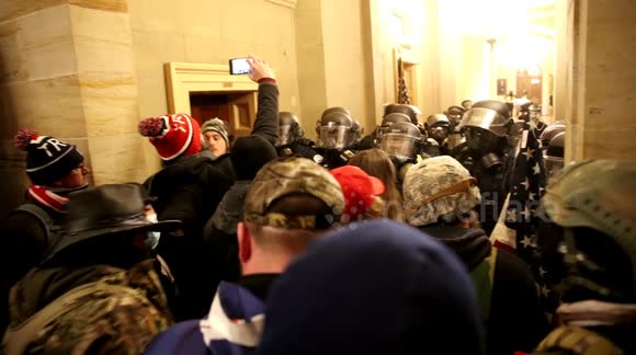 Police officer dies from injuries suffered in clashes with pro-Trump mob during Capitol breach