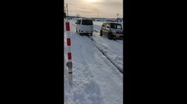 Heavy snow seen in Toyama, Japan