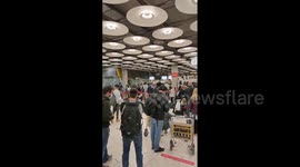Spain: Some Passengers Still Stranded At Madrid Airport Following Snow Delays 2