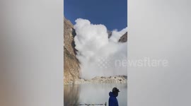 Spectacular moment traveller sits down to play guitar and accidentally records huge avalanche
