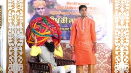 Indian man has 478-metre turban wrapped around head in record attempt