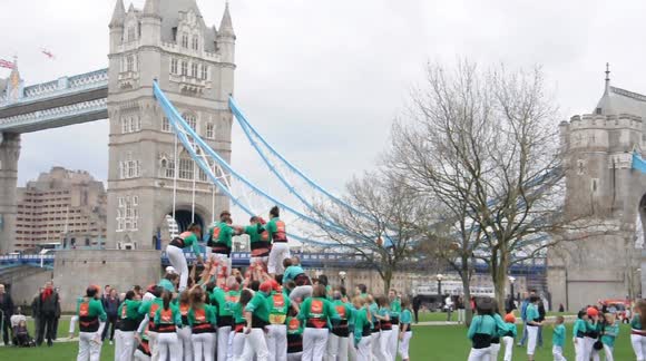 Castellers de Vilafranca build a Castell - High Quality version