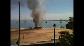 Boat fire leads to evacuation of beach in Cascais Portugal