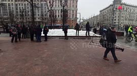 Russia: Police detain thousands at pro-Navalny protests, Moscow