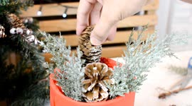 5 Christmas Decorations that are SUPER CHEAP TO MAKE! | DIY video