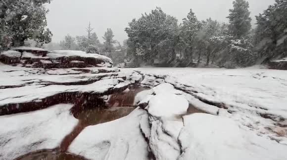 Arizona's desert hit with heavy snow amid winter storm