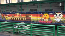 Colourful street art brightens up Bangkok's canals and attracts locals for selfies