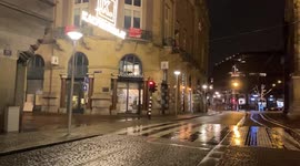 Amsterdam Dam Square during curfew at 25/01/2021, 21:15