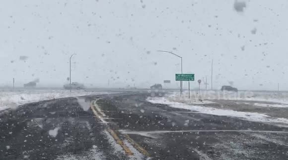 Heavy snow falls near Prescott in Arizona reducing visibility