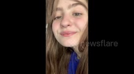 An artist from Moscow paints jeans in her unique style