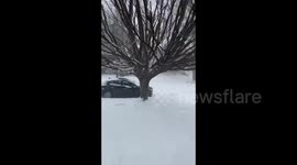 US: Heavy Lake Effect Snow Hits Great Lake Region 4