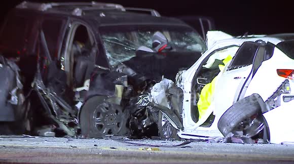 3 dead, 2 injured in multi-car crash in California - Buy, Sell or Upload Video Content with Newsflare