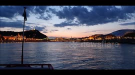 Astonishing night cruise Danube - Budapest