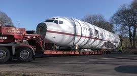 Traffic queues and police escort as Boeing 727 takes to the roads in UK