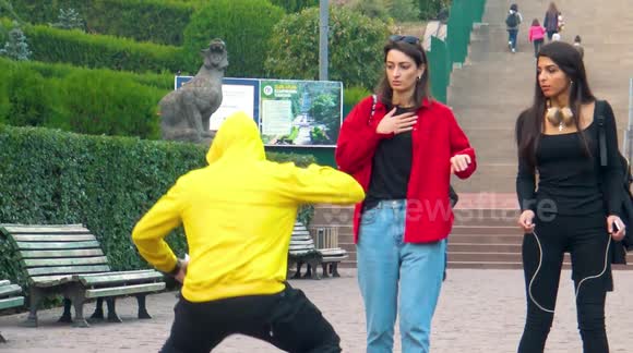 Georgian public left in hysterics by YouTuber's passionate rapping prank