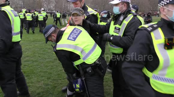 Arrests and scuffles: long edit captures timeline of London lockdown protest