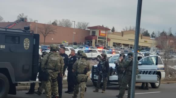 SWAT team arrives at Colorado King Soopers shooting that left 10 dead