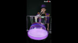 Indonesian artist dazzles TikTok with impressive bubble smoke trick