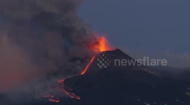 Etna Eruption 01 April 5/14