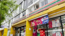 Inside the supermarket where monitor lizard rampaged through shelves of food in Thailand