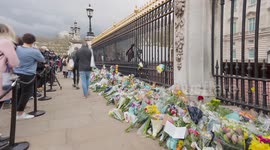 timelapse of well-wishers laying flowers at Buckingham Palace in the memory of HRH Prince Philip