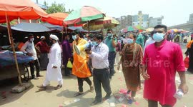 Bangladeshi deputy commissioners raise public awareness in Dhaka during first day of lockdown