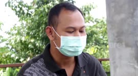 Thai man finds rare Melo pearl while eating seafood for dinner