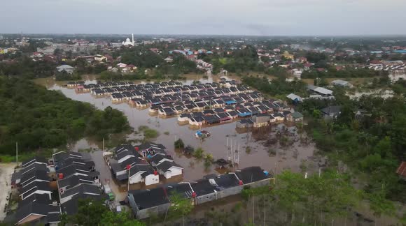 Floods submerge Hundreds homes in Pekanbaru, Indonesia