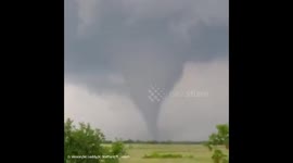 Deadly tornado develops over north Texas