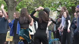 May Day ‘Kill The Bill’ Protest turns into mass ‘rave’ in London park