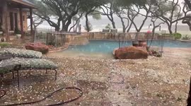 US: Tornado Warned Storm With Marble-Sized Hail Strikes Texas 5