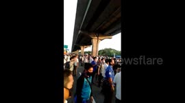 Indonesians in Jakarta insist on going home for Eid despite ban