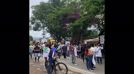 Colombians of Bucaramanga take to the streets to oppose tax reform