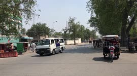 Ban on public transport in Pakistan over Eid holidays