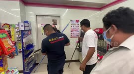 Tree snake caught in 7-Eleven supermarket in Thailand