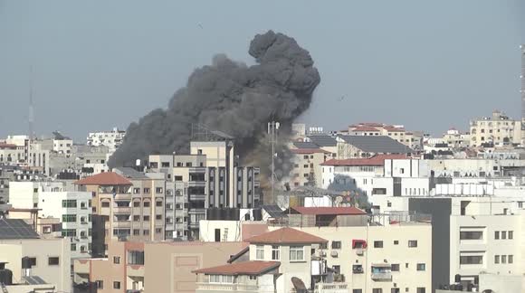 Bank collapses in Gaza after airstrike triggers huge explosion