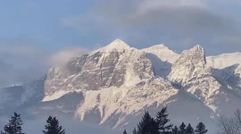 Explosives trigger snowslides to control avalanches in Canada