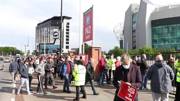Theatre of Screens: Manchester United's Old Trafford sees 10,000 fans return under close monitor