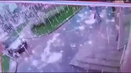 Lightning strike sends down rain of sparks on pedestrians in Russia