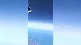 US plane passenger captures launch of Atlas V rocket from the sky