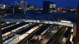Day to night timelapse of Leeds railway station showing passenger flows