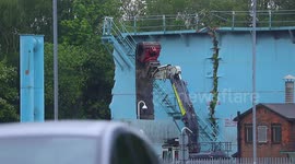 70 year old landmark in Leeds undergoes demolition