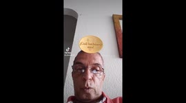 Transformen, monstruo,susto. Hacer que la gente vea algo raro y muy diferente